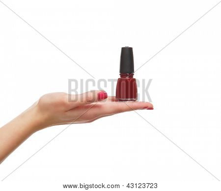 Belle mani femminile con la manicure polich isolata on white