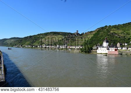 Kaub, Germany - June 14th 2021: Rhine Island Castle Burg Pfalzgrafenstein In Mittelrheintal