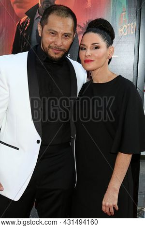 LOS ANGELES - AUG 17:  Sam Medina, Claire Senec at the Reminiscence Los Angeles Premiere at the TCL Chinese Theater IMAX on August 17, 2021 in Los Angeles, CA