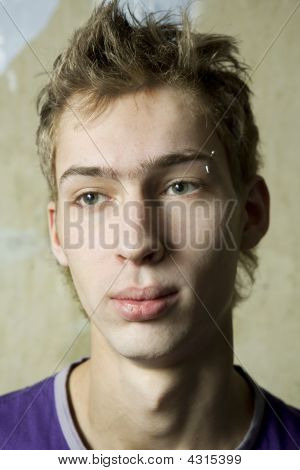 ภาพเหมือนของชายหนุ่มน่ารัก