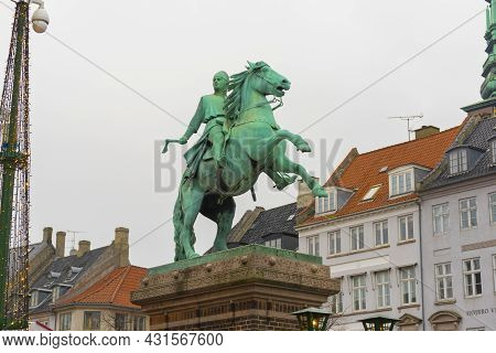 Copenhagen, Denmark - Nov 26, 2019 : Statue Of Bishop Absalon On The Hojbro Plads In Copenhagen, Den