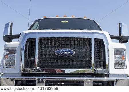 Indianapolis - Circa September 2021: Ford F-650 Medium Duty Truck Display At A Dealership. The Ford 