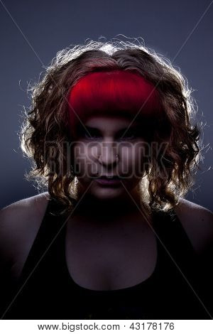 Ragazza di Halloween spaventoso In controluce