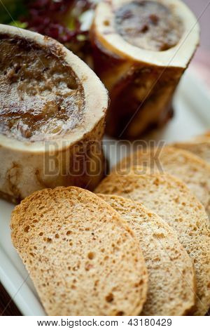 Knochenmark Knochen- und Brot