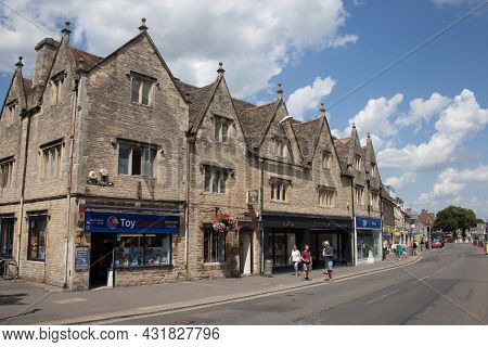 Shops On Market Square In Witney, Oxfordshire In The Uk, Taken 19th July 2021