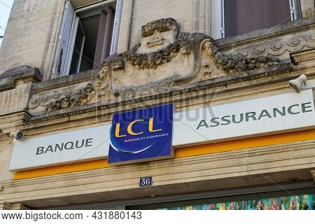 Bordeaux , Aquitaine  France - 08 30 2021 : Lcl Banque Et Assurance Logo Text And Brand French Sign 