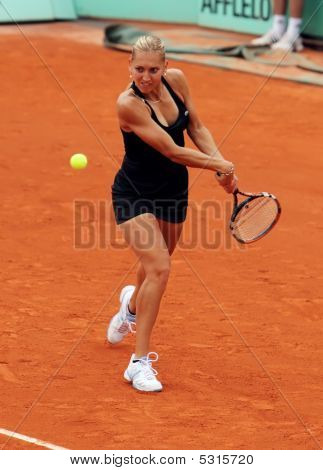 Elena Vesnina (rus) ที่โรแลนด์ Garros 2009