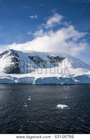 Antarctica - Antarctic Peninsula - Global warming - Fairytal