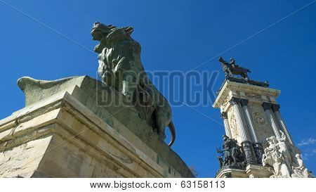 Equestrian statue in the Buen Retiro Park