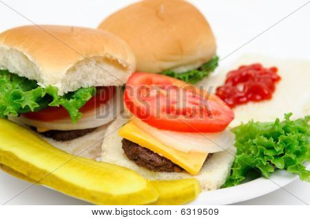 Hamburger és savanyúságok