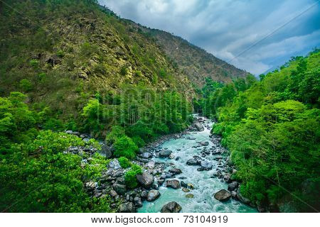 river from everest trek in nepal