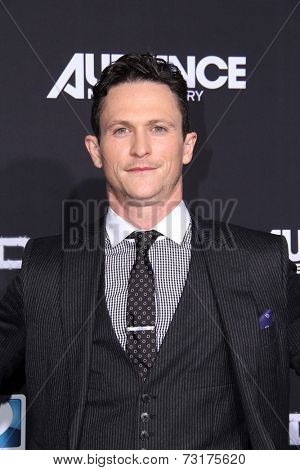 LOS ANGELES - OCT 1:  Jonathan Tucker at the 