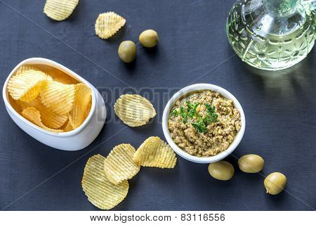 Potato Chips With Olive Tapenade