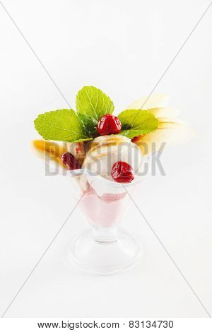 ice cream with fruits