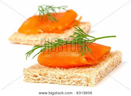 Salmone affumicato all'aneto
