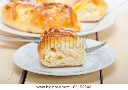 Sweet Bread Donut Cake