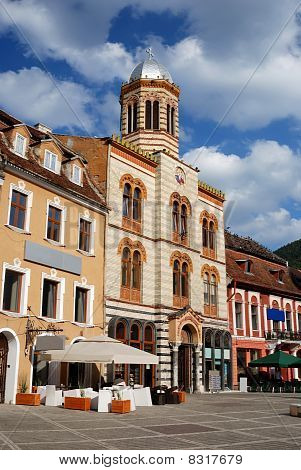 โบสถ์สไตล์ไบแซนไทน์ในเมือง Brasov โรมาเนีย