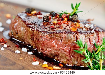 Steak with thyme