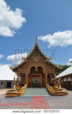 pha tas doi saket temple