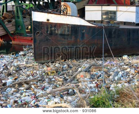 Rio contaminado