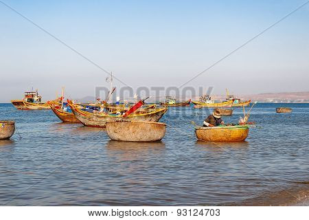 MUINE, VIETNAM - March 23, 2009. Fishing Village, Market And Colorful Traditional Fishing Boats