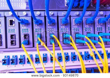 Fiber optic connecting on core network swtich