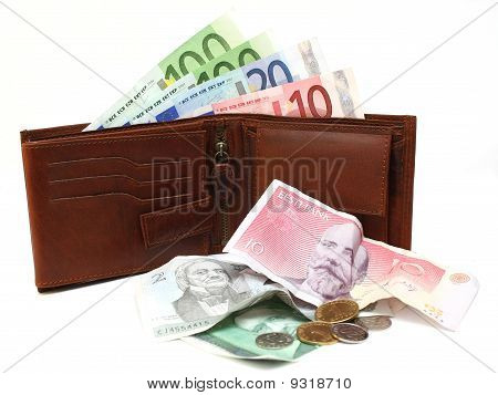 ปรับเปลี่ยนไปในเอสโตเนีย