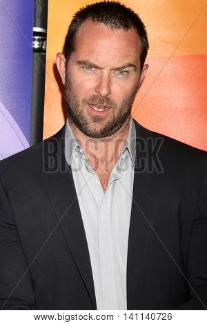 LOS ANGELES - AUG 2:  Sullivan Stapleton at the NBCUniversal TCA Summer 2016 Press Tour at the Beverly Hilton Hotel on August 2, 2016 in Beverly Hills, CA