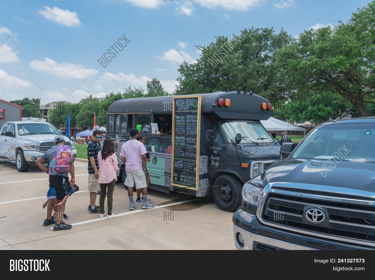 Food Truck Vendor Image & Photo (Free Trial) Bigstock