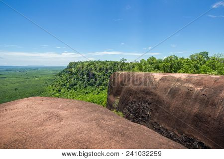 Beautiful Scenery Of The Whale-shaped Rock With Blue Sky And Wild In The  Background, Phu Sing, Buen
