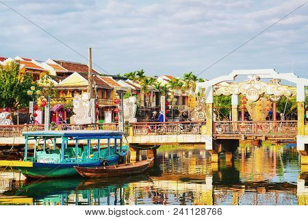 Hoi An, Vietnam - February 17, 2016: Boat At The Embankment Of Thu Bon River, Hoi An, Vietnam