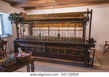 Hoffstetten Bei Brienz, Switzerland - April 2017: Big Loom In The Workshop In Ballenberg Open Air Mu