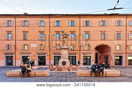 Bologna, Italy - October 21, 2016: People At Piazza Galvani In Bologna, Emilia-romagna, Italy