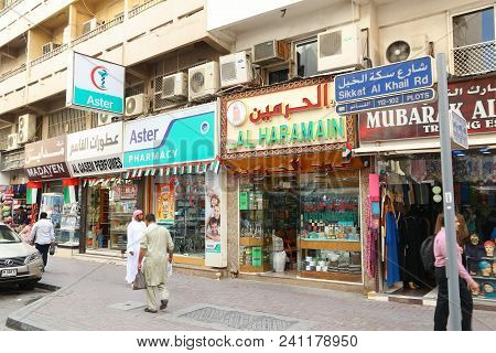 Dubai, Uae - December 9, 2017: People Visit Perfume Shops In Deira District Of Dubai, Uae. Historica