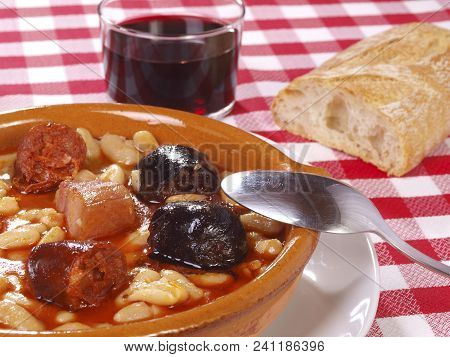 Fabada Asturiana
Traditional Spanish Meal Native From Asturias Region. Made With White Beans, Red Sp