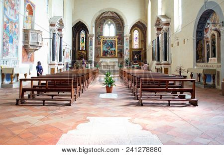 San Giminiano, Italy - May 26, 2016: Paintings And Decorations Of The Nave Of St.agostino Church
