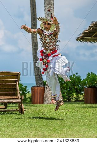 Sri Lanka, Bentota - 14 April 2018: National Lankan Dance On The Territory Of Avani Benton Spa & Res