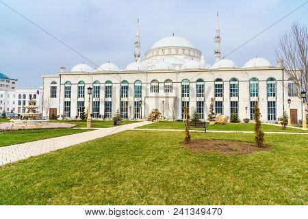 Grand Mosque In Makhachkala, Yusuf Bei Cami Is The Main Mosque Of Republic Dagestan. Russia