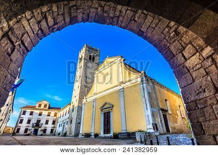 Scenic View At Old Motovun Square In Istria Region, Famous Tourist Resort In Croatia, Europe.