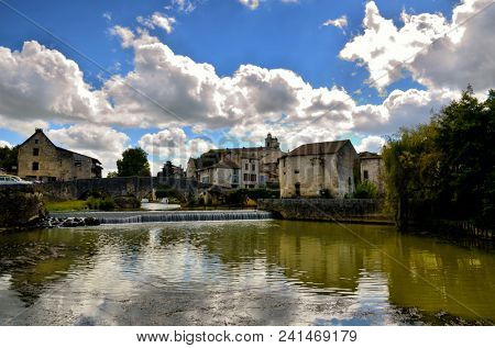 Nerac, ancient French town lying on both sides of the Baise River, tourist destination