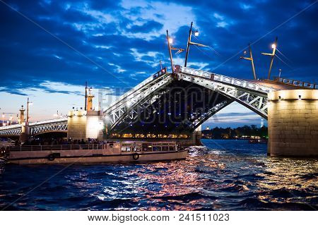 Night Shooting In The City Of St. Petersburg, Process Of Cultivation Of Bridges, A View From The Mot