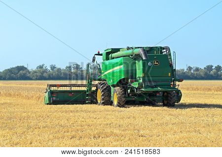 John Deere Combine