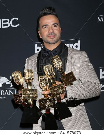 LAS VEGAS - MAY 20:  Luis Fonsi at the 2018 Billboard Music Awards at MGM Grand Garden Arena on May 20, 2018 in Las Vegas, NV