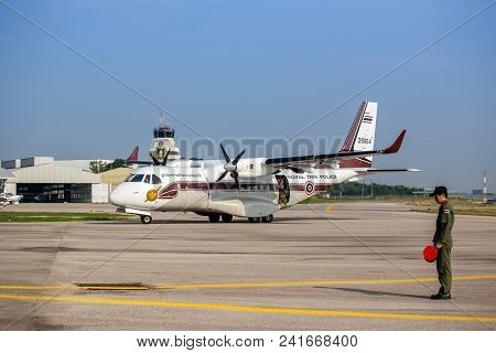 Hua Hin,thailand- October 31,2017: Casa/iptn Cn-235-220m Royal Thai Police Taxi To Parking Area By A
