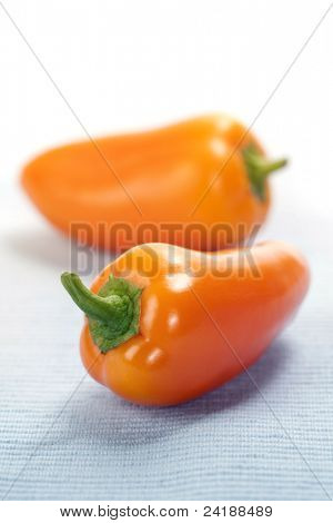 peperoni freschi arancione