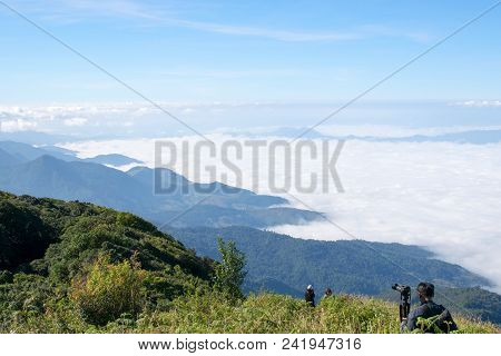 Jomthong, Chiang Mai, Thailand 3 Dec 2017 Many People Come To Nature. Walking Along The Mountain Tra