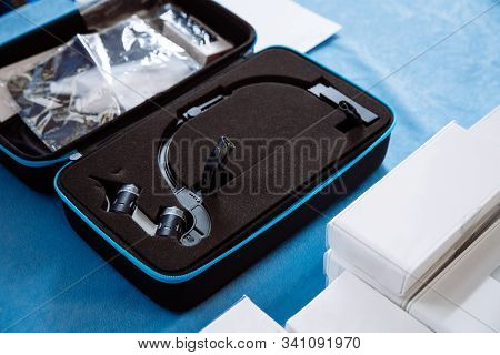 Professional Tool For Dentistry And Maxillofacial Surgery. A Shadowless Headlamp Is In The Box.