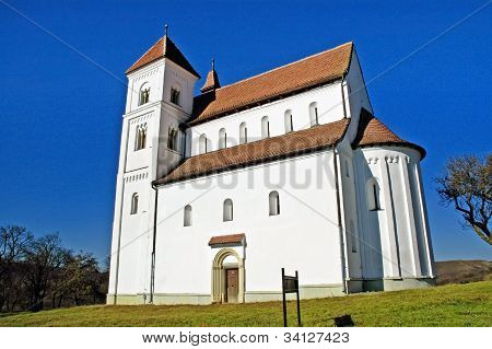 Románský kostel