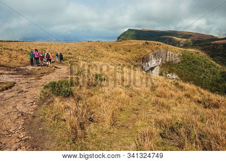 Cambara Do Sul - Brazil, July 18, 2019. People On Rocky Trail Going Down The Top Of Fortaleza Canyon