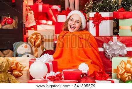Shopping Packages Christmas Sale. Cheerful Santa Helper Sort Presents. Smiling Shop Assistant. Kid I